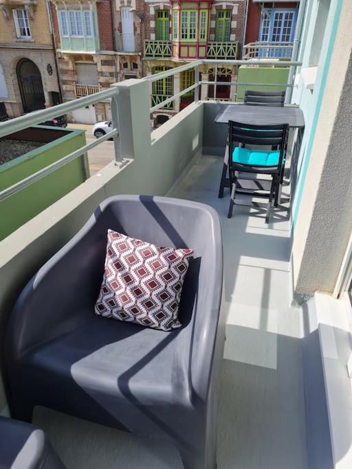מרס-לה-באן Trimaran Studio 10 Metres De La Plage Avec Balcon/Terrasse מראה חיצוני תמונה