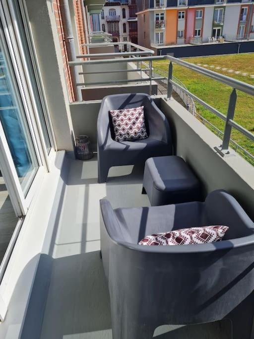 מרס-לה-באן Trimaran Studio 10 Metres De La Plage Avec Balcon/Terrasse מראה חיצוני תמונה